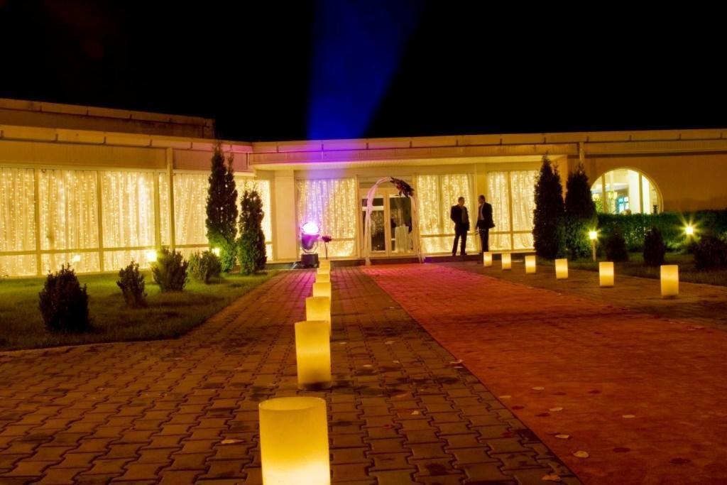 Hotel Star Piteşti Eksteriør bilde