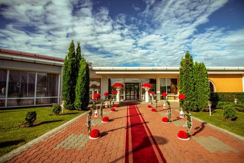 Hotel Star Piteşti Eksteriør bilde